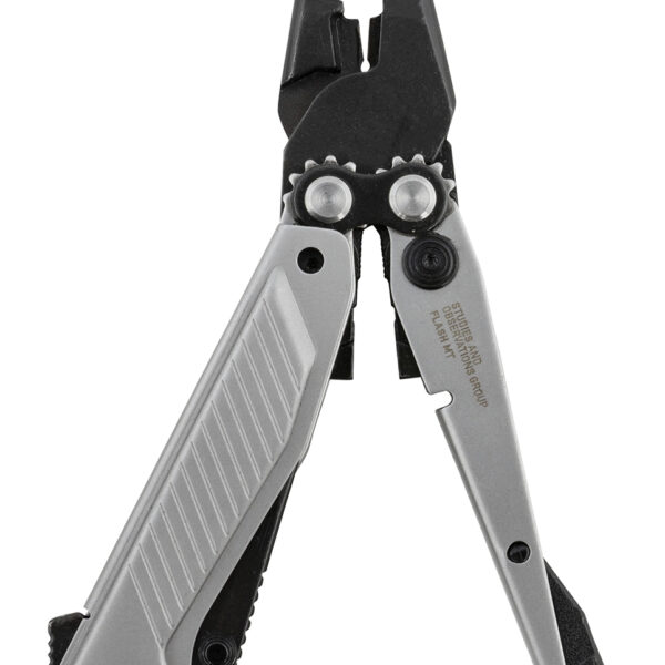 S.O.G SOG29550141 Flash MT Black/Silver Cryo D2 5.60″ Long Plain Blade